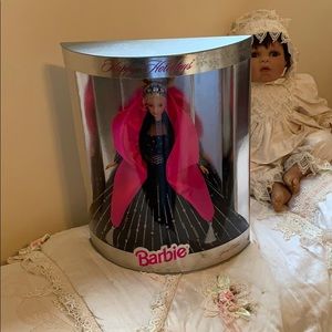 Holiday Barbie 1998..... rare!!